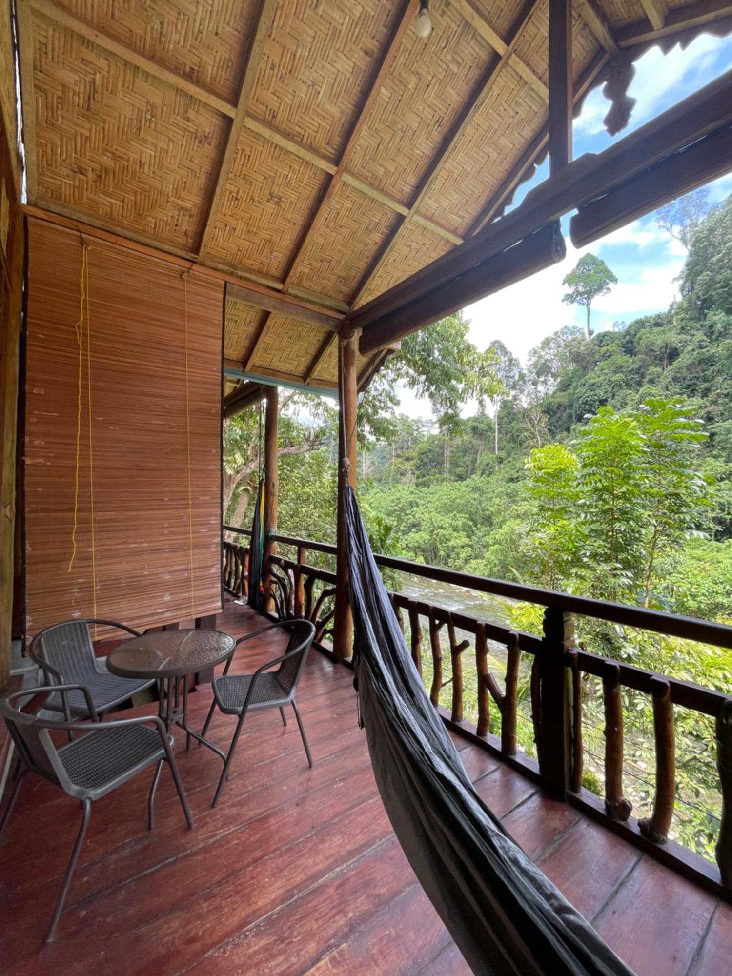 Kupu Kupu Garden Guest House & Cafe 부킷 라왕 외부 사진