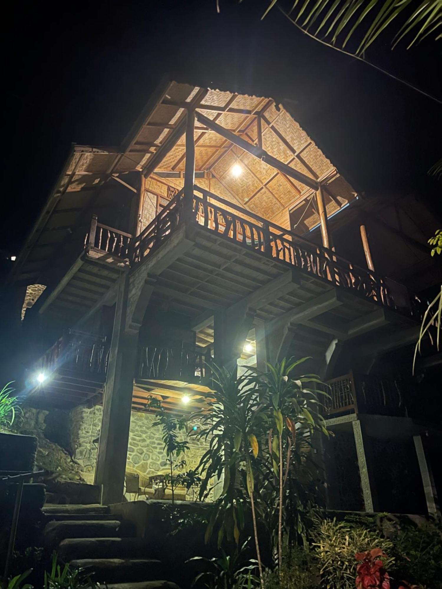 Kupu Kupu Garden Guest House & Cafe 부킷 라왕 외부 사진