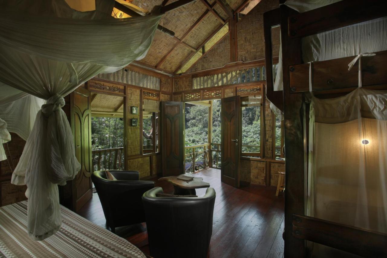 Kupu Kupu Garden Guest House & Cafe 부킷 라왕 외부 사진