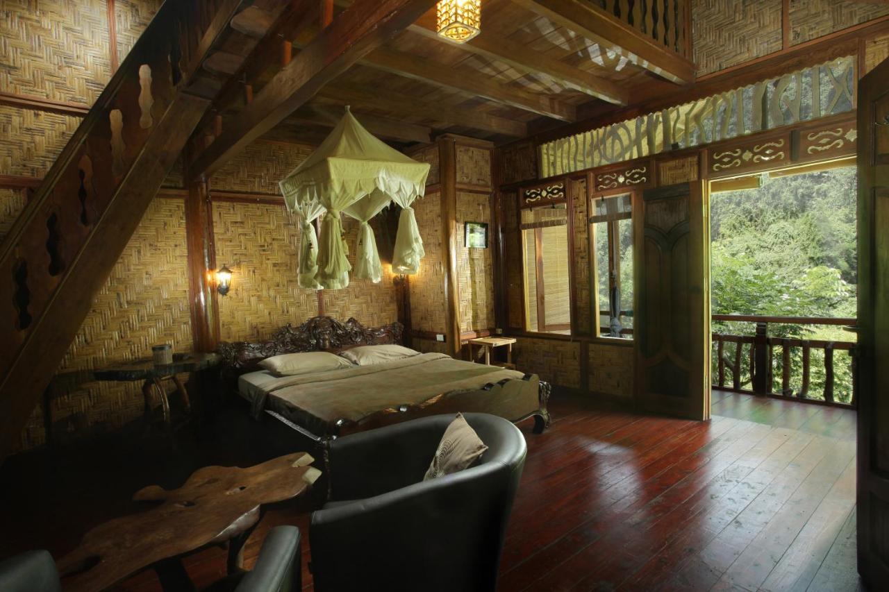 Kupu Kupu Garden Guest House & Cafe 부킷 라왕 외부 사진